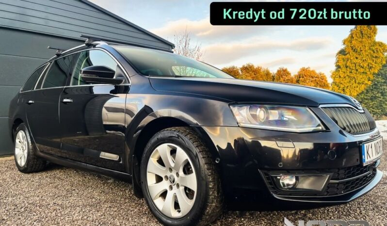 Skoda Octavia  | 4X4 (Stały) | Automatyczna | 180 Km | Czarny
