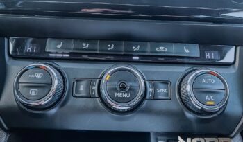 SKODA Octavia  | 4×4 (stały) | Automatyczna | 180 KM | Czarny full