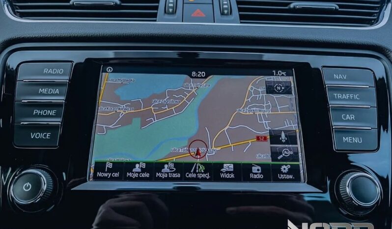 SKODA Octavia  | 4×4 (stały) | Automatyczna | 180 KM | Czarny full