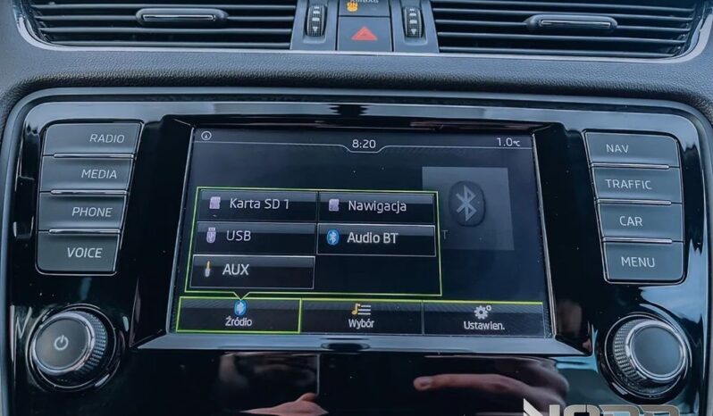 SKODA Octavia  | 4×4 (stały) | Automatyczna | 180 KM | Czarny full