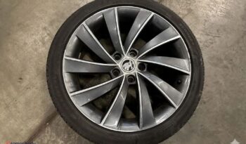 SKODA Octavia  | 4×4 (stały) | Automatyczna | 180 KM | Czarny full