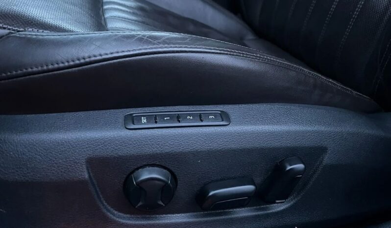 SKODA Superb  | 4×4 (stały) | Manualna | 150 KM | Biały full