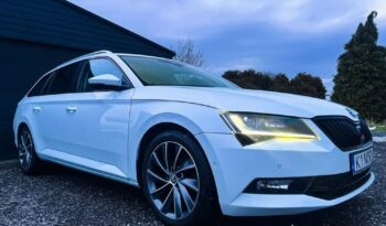 SKODA Superb  | 4×4 (stały) | Manualna | 150 KM | Biały full