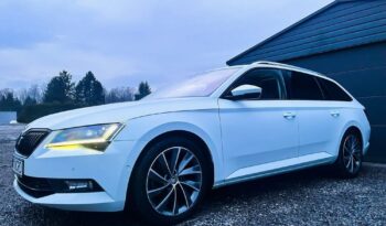 SKODA Superb  | 4×4 (stały) | Manualna | 150 KM | Biały full