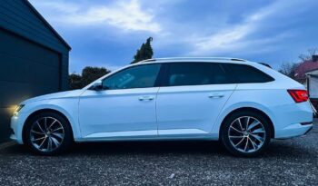 SKODA Superb  | 4×4 (stały) | Manualna | 150 KM | Biały full