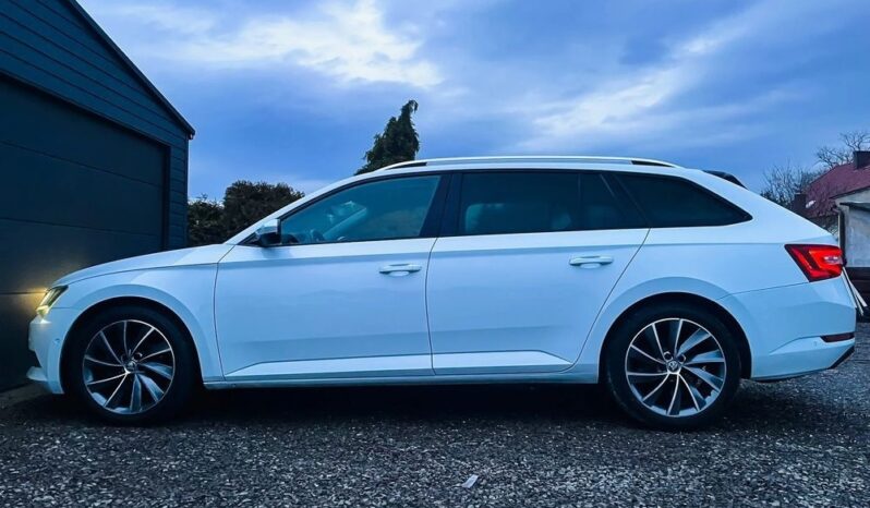 SKODA Superb  | 4×4 (stały) | Manualna | 150 KM | Biały full