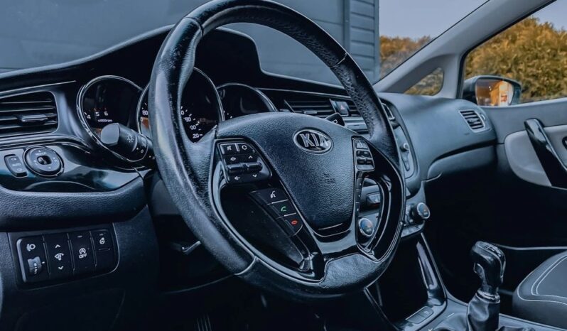 KIA Ceed  | FWD (przód) | Manualna | 110 KM | Szary full