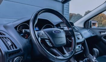 FORD Focus  | FWD (przód) | Manualna | 182 KM | Czerwony full