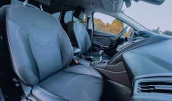 FORD Focus  | FWD (przód) | Manualna | 182 KM | Czerwony full