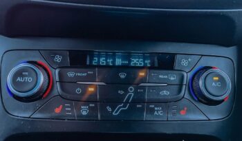 FORD Focus  | FWD (przód) | Manualna | 182 KM | Czerwony full