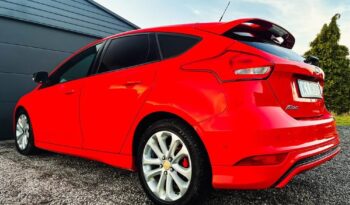 FORD Focus  | FWD (przód) | Manualna | 182 KM | Czerwony full