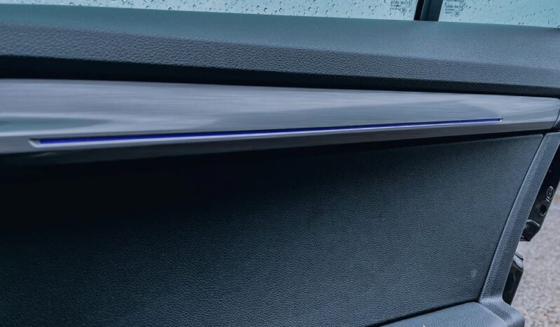 SKODA Octavia  | 4×4 (doł. automatycznie) | Manualna | 150 KM | Czarny full