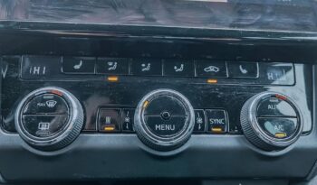 SKODA Octavia  | 4×4 (doł. automatycznie) | Manualna | 150 KM | Czarny full