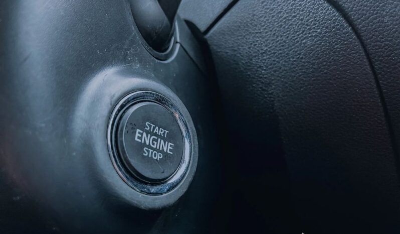 SKODA Octavia  | 4×4 (doł. automatycznie) | Manualna | 150 KM | Czarny full