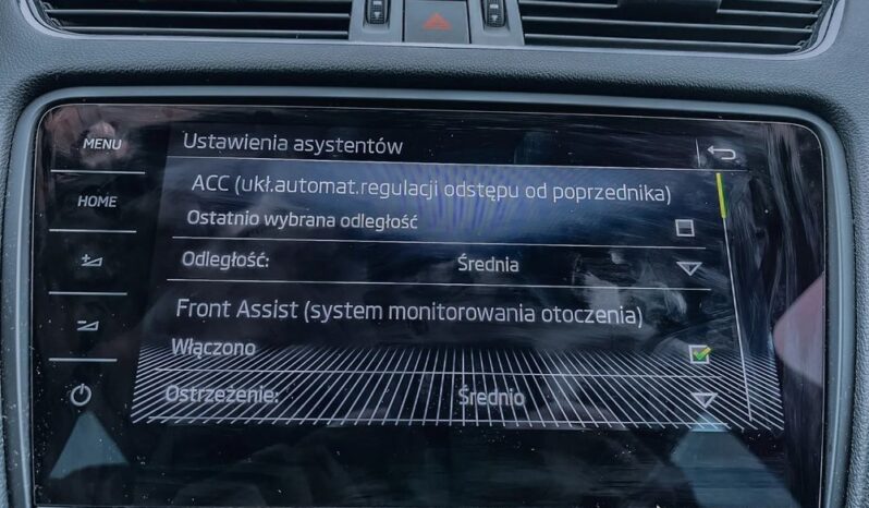 SKODA Octavia  | 4×4 (doł. automatycznie) | Manualna | 150 KM | Czarny full