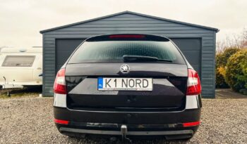 SKODA Octavia  | 4×4 (doł. automatycznie) | Manualna | 150 KM | Czarny full