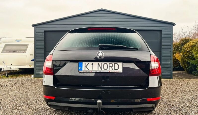 SKODA Octavia  | 4×4 (doł. automatycznie) | Manualna | 150 KM | Czarny full