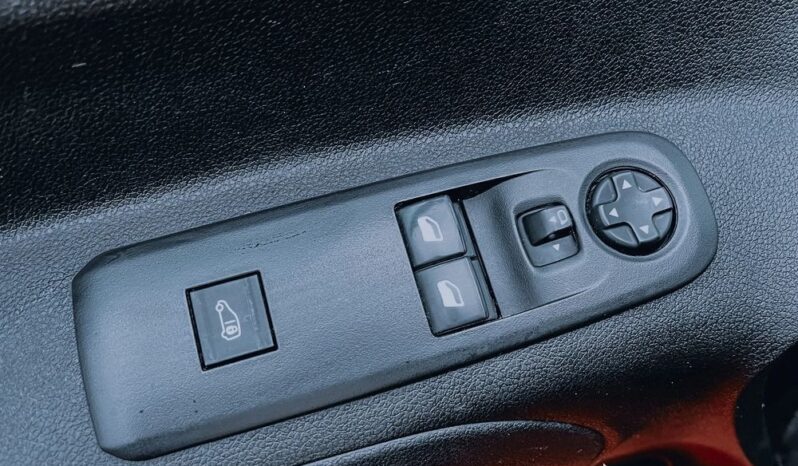 PEUGEOT Partner  | 4×4 (doł. ręcznie) | Manualna | 131 KM | Czerwony full