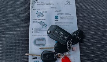 PEUGEOT Partner  | 4×4 (doł. ręcznie) | Manualna | 131 KM | Czerwony full