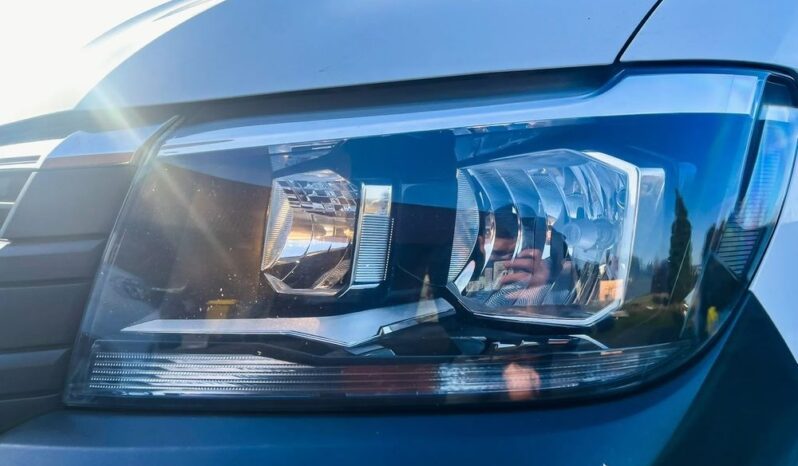 VOLKSWAGEN Crafter | FWD (przód) | Manualna | 140 KM | Biały full