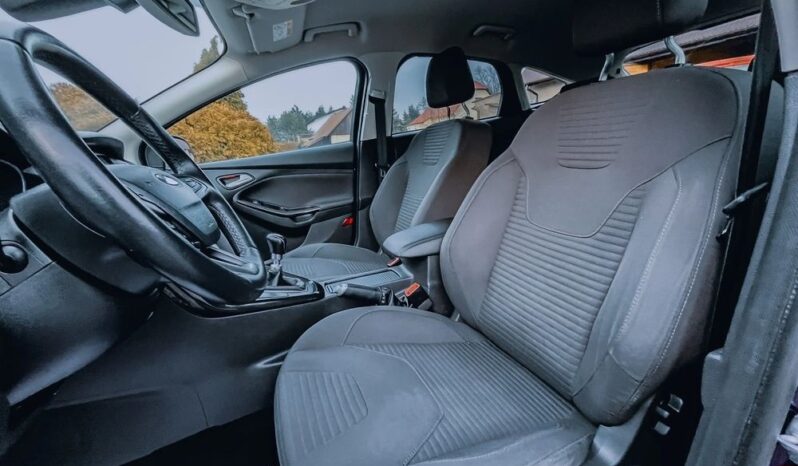 FORD Focus  | FWD (przód) | Manualna | 125 KM | Niebieski full