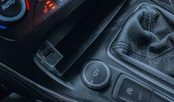 FORD Focus  | FWD (przód) | Manualna | 125 KM | Niebieski full