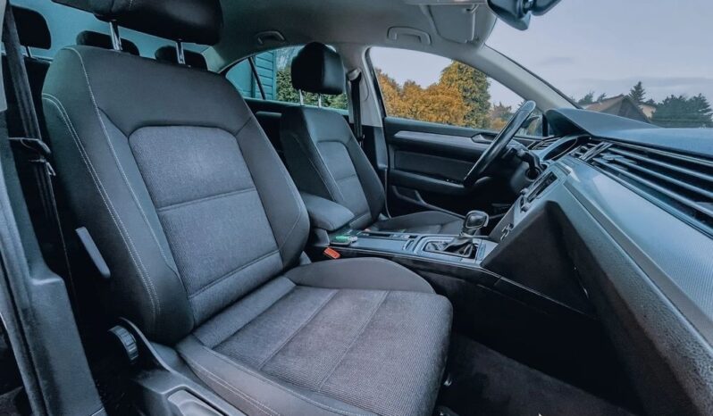VOLKSWAGEN Passat  | FWD (przód) | Automatyczna | 125 KM | Czarny full