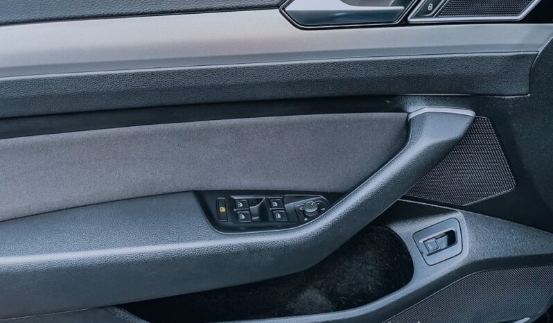 VOLKSWAGEN Passat  | FWD (przód) | Automatyczna | 125 KM | Czarny full