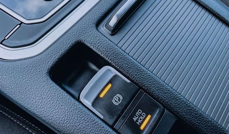 VOLKSWAGEN Passat  | FWD (przód) | Automatyczna | 125 KM | Czarny full