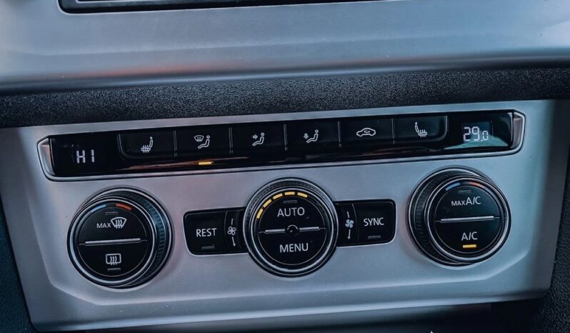 VOLKSWAGEN Passat  | FWD (przód) | Automatyczna | 125 KM | Czarny full