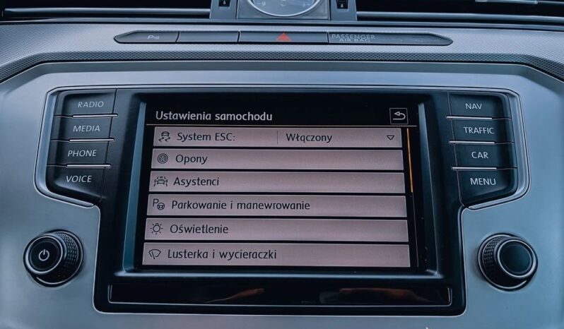 VOLKSWAGEN Passat  | FWD (przód) | Automatyczna | 125 KM | Czarny full