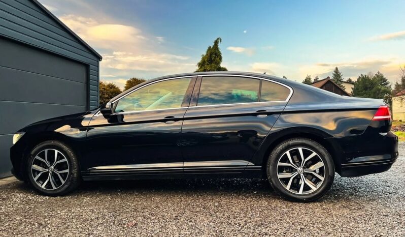 VOLKSWAGEN Passat  | FWD (przód) | Automatyczna | 125 KM | Czarny full