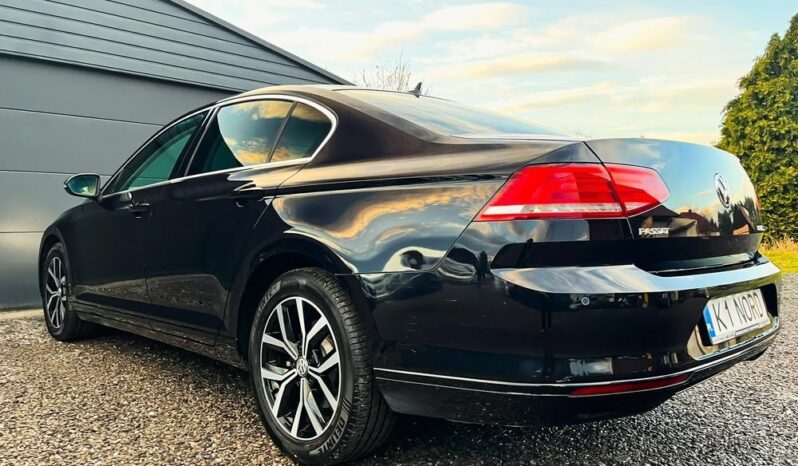 VOLKSWAGEN Passat  | FWD (przód) | Automatyczna | 125 KM | Czarny full