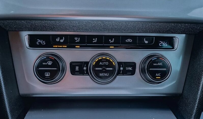 VOLKSWAGEN Passat  | 4×4 (stały) | Manualna | 150 KM | Srebrny full