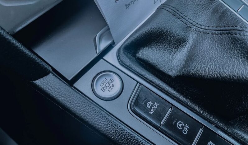 VOLKSWAGEN Passat  | 4×4 (stały) | Manualna | 150 KM | Srebrny full