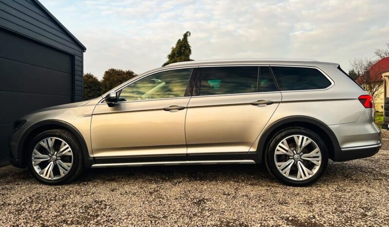 VOLKSWAGEN Passat  | 4×4 (stały) | Manualna | 150 KM | Srebrny full