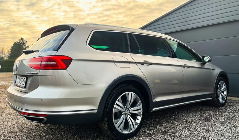 VOLKSWAGEN Passat  | 4×4 (stały) | Manualna | 150 KM | Srebrny full