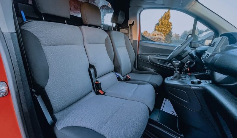PEUGEOT Partner  | 4×4 (doł. ręcznie) | Manualna | 131 KM | Czerwony full