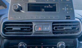 PEUGEOT Partner  | 4×4 (doł. ręcznie) | Manualna | 131 KM | Czerwony full