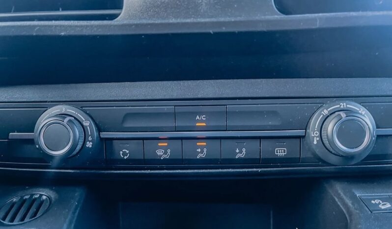 PEUGEOT Partner  | 4×4 (doł. ręcznie) | Manualna | 131 KM | Czerwony full