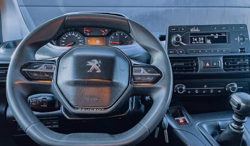 PEUGEOT Partner  | 4×4 (doł. ręcznie) | Manualna | 131 KM | Czerwony full