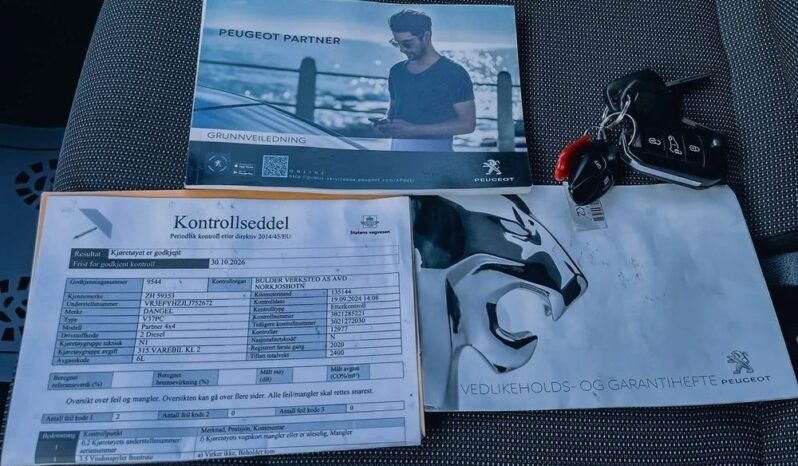 PEUGEOT Partner  | 4×4 (doł. ręcznie) | Manualna | 131 KM | Czerwony full