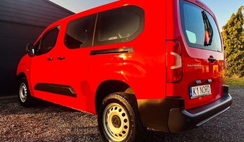 PEUGEOT Partner  | 4×4 (doł. ręcznie) | Manualna | 131 KM | Czerwony full