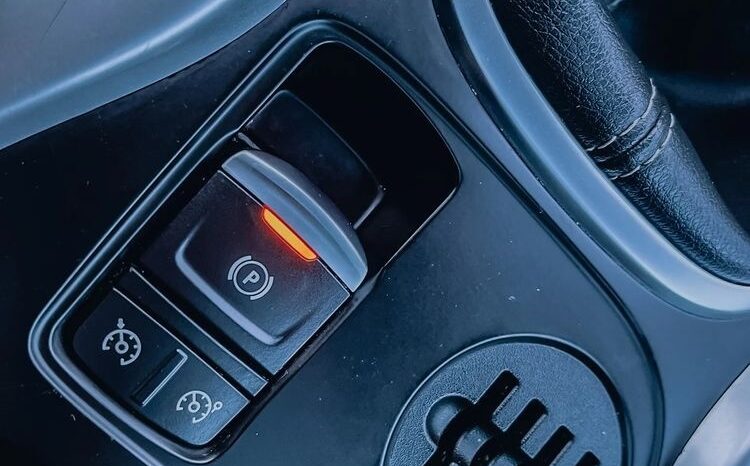 RENAULT Kadjar  | FWD (przód) | Manualna | 110 KM | Biały full