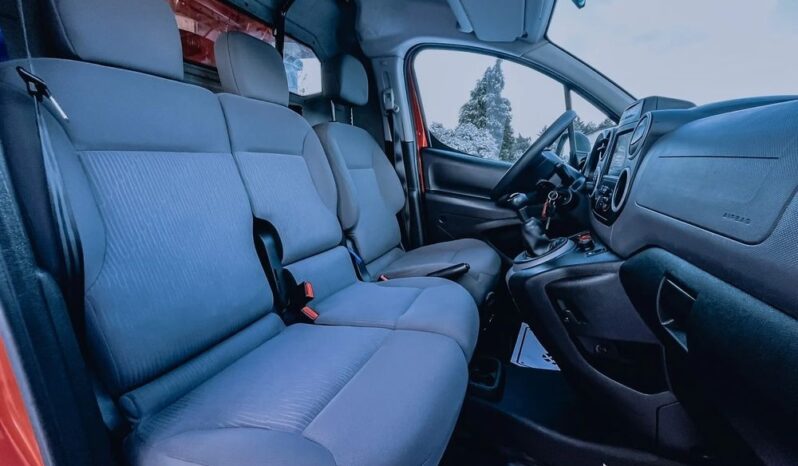 PEUGEOT Partner  | 4×4 (doł. ręcznie) | Manualna | 90 KM | Czerwony full