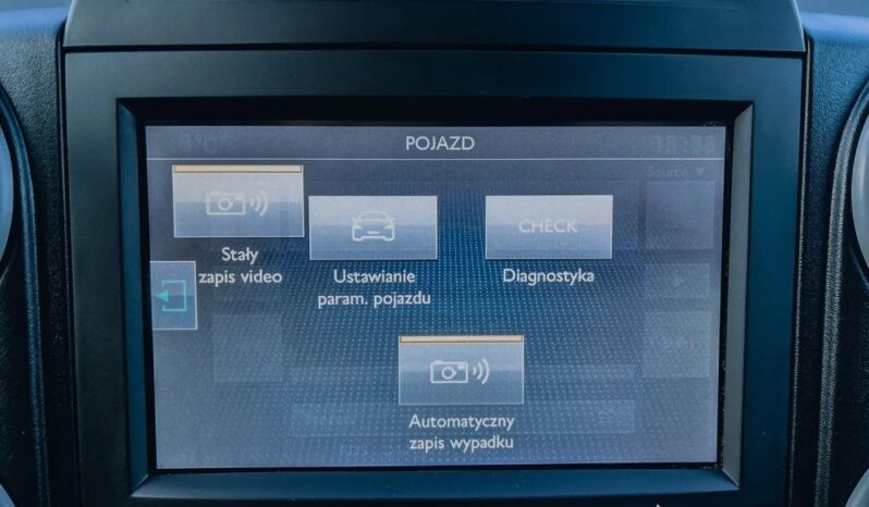 PEUGEOT Partner  | 4×4 (doł. ręcznie) | Manualna | 90 KM | Czerwony full