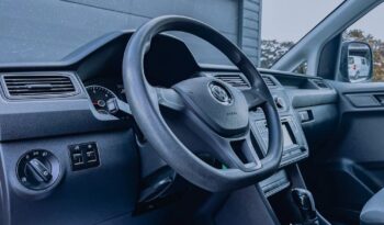 VOLKSWAGEN Caddy | 4×4 (stały) | Automatyczna | 150 KM | Czerwony full