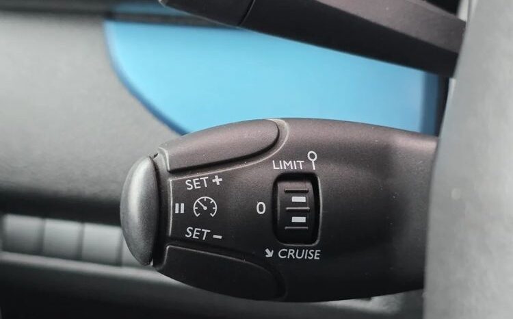 PEUGEOT Traveller  | FWD (przód) | Manualna | 150 KM | Srebrny full