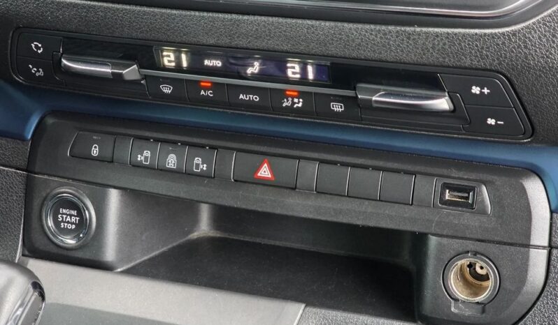 PEUGEOT Traveller  | FWD (przód) | Manualna | 150 KM | Srebrny full