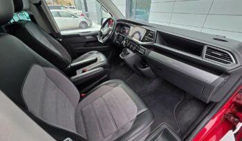 VOLKSWAGEN Multivan  | 4×4 (stały) | Automatyczna | 204 KM | Czerwony full